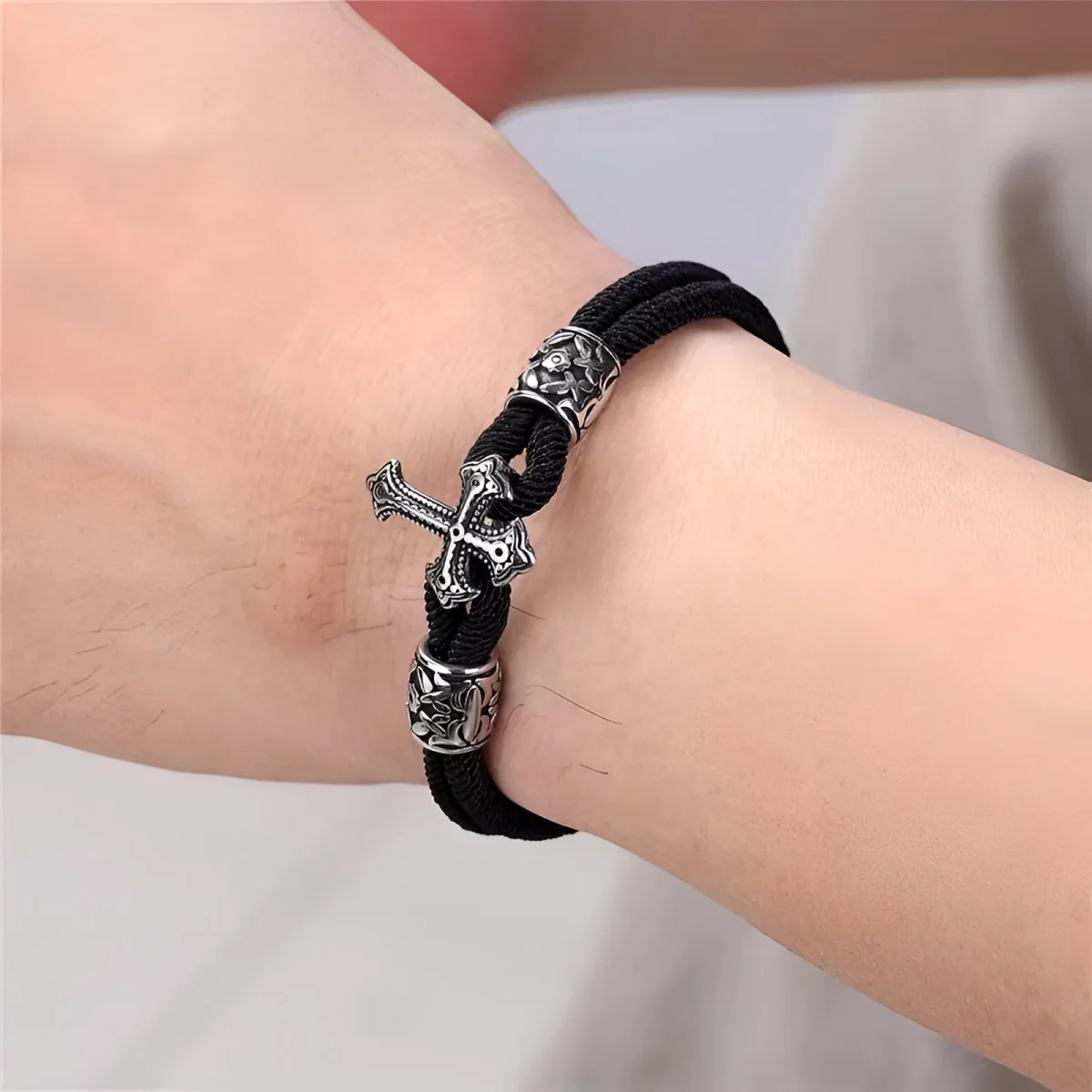 Bracelet cordon en coton, croix chrétienne en acier inoxydable, modèle Toreto – Image 3