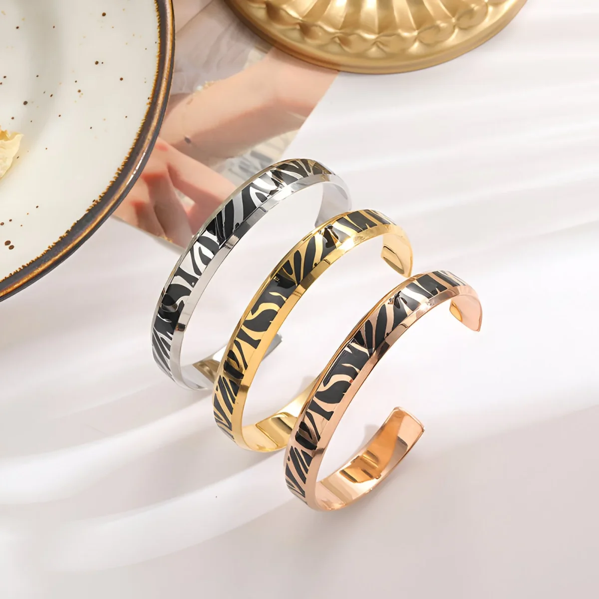 Bracelet jonc tigré, en titane, pour femme, modèle Machli – Image 4