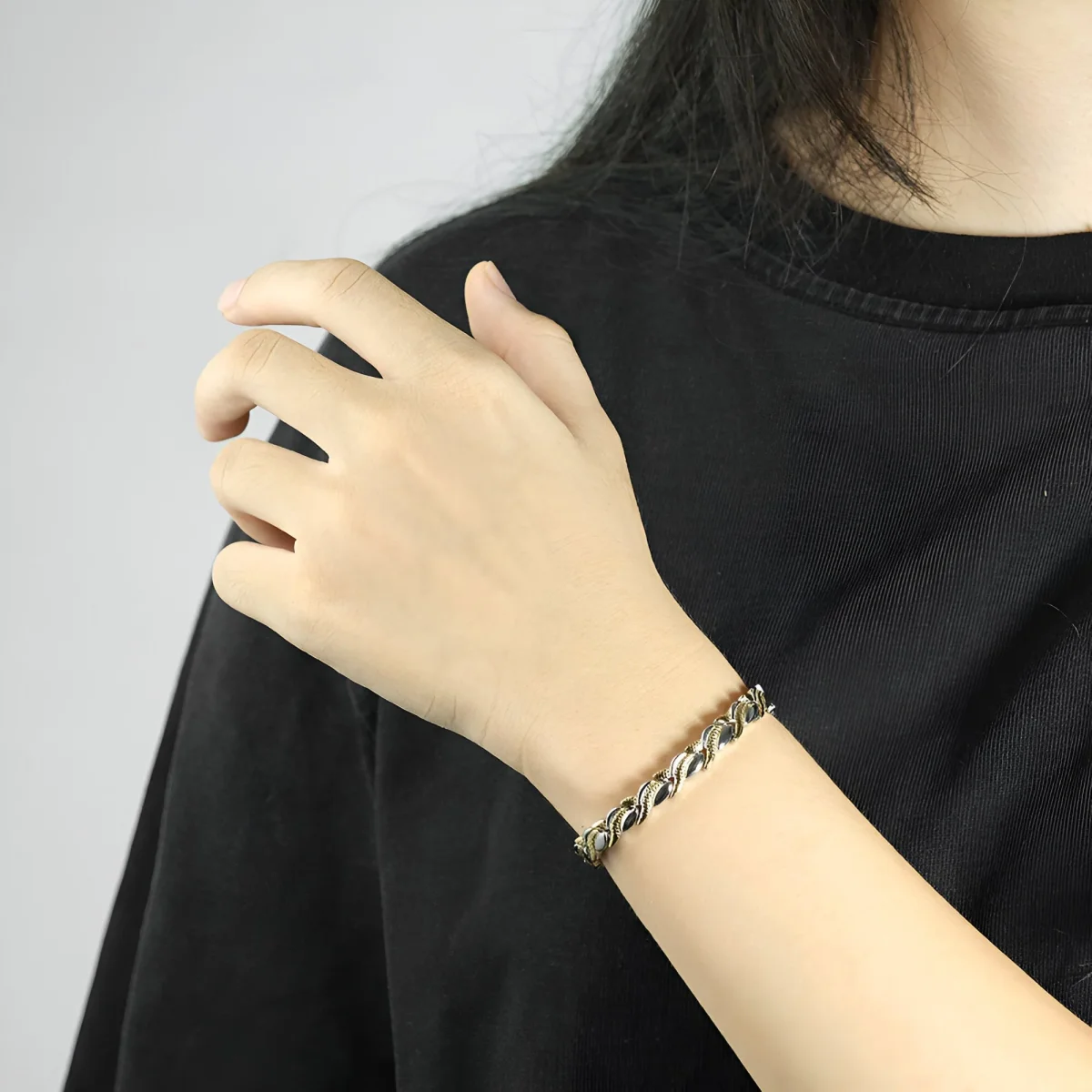 Bracelet magnétique, en titane, pour femme, modèle Elisiv – Image 3