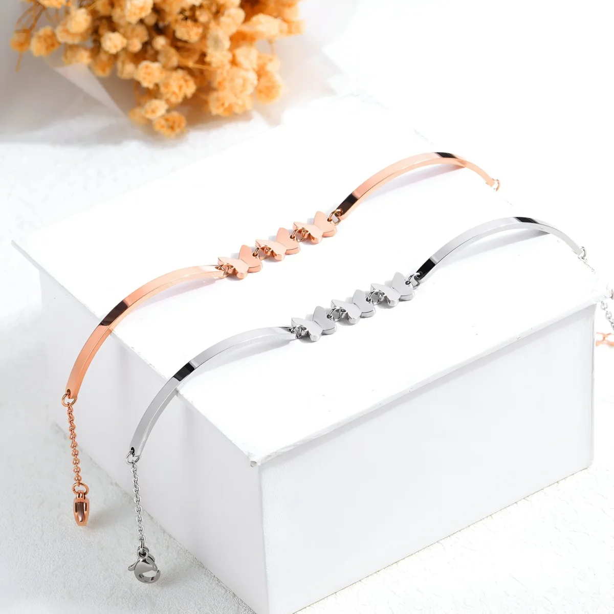 Bracelet pour femme, papillons s'envolant, en acier inoxydable, modèle Annie – Image 6