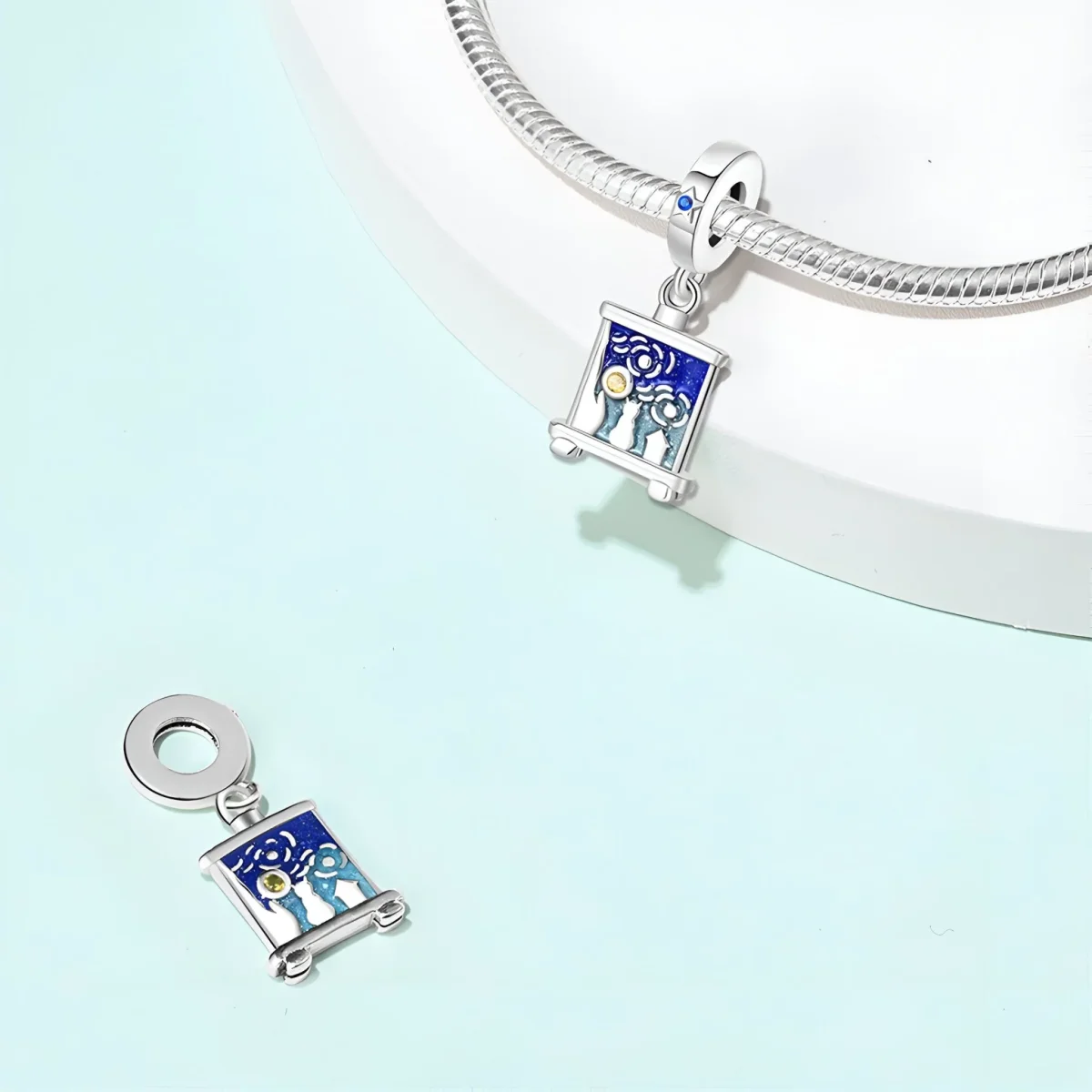 Charm pendant "La Nuit Étoilée" de Van Gogh, pour femme, modèle Nadinna – Image 5